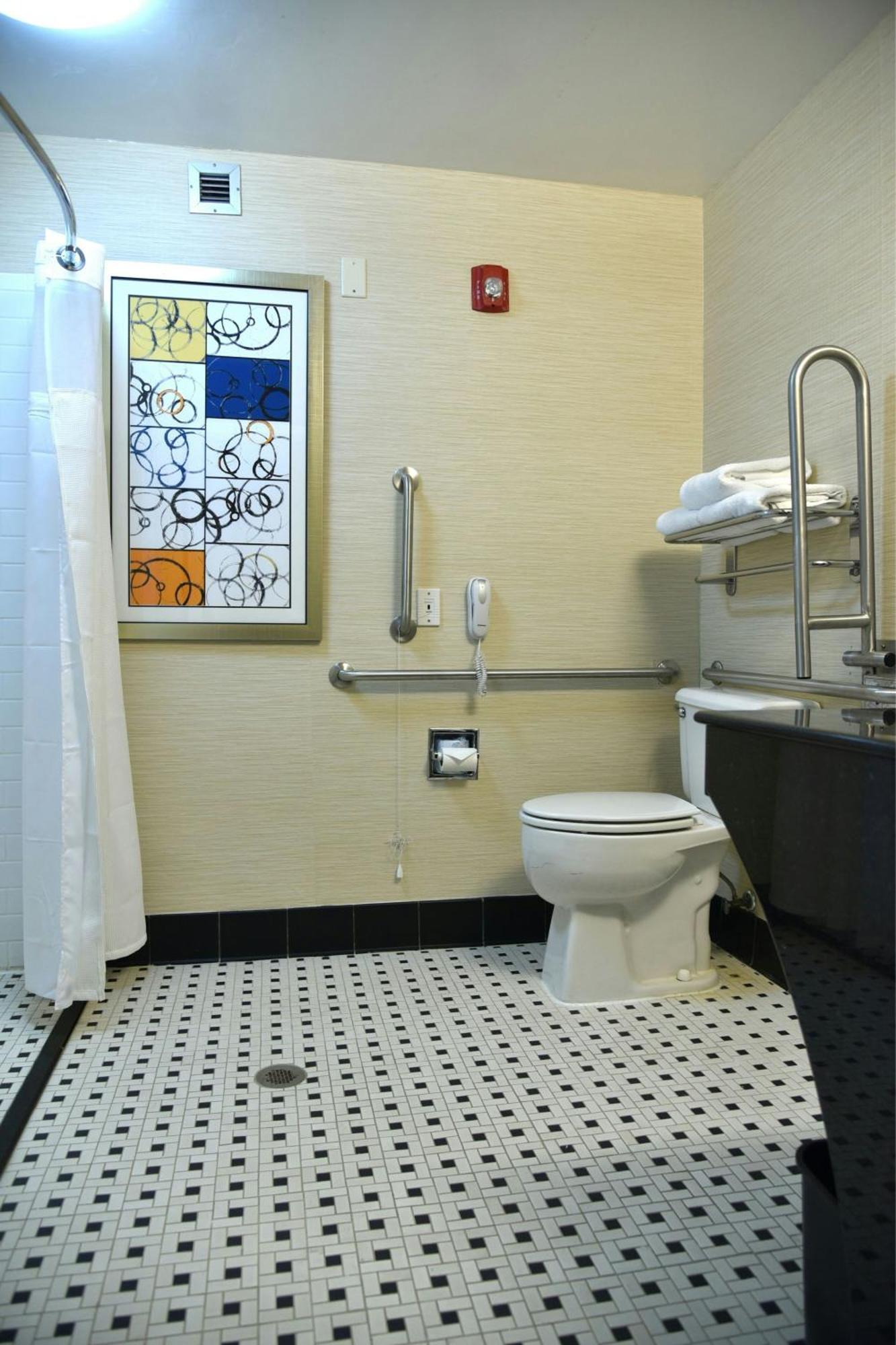 Fairfield Inn Hartford Airport Вінсор-Локс Екстер'єр фото