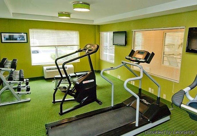 Fairfield Inn Hartford Airport Вінсор-Локс Екстер'єр фото